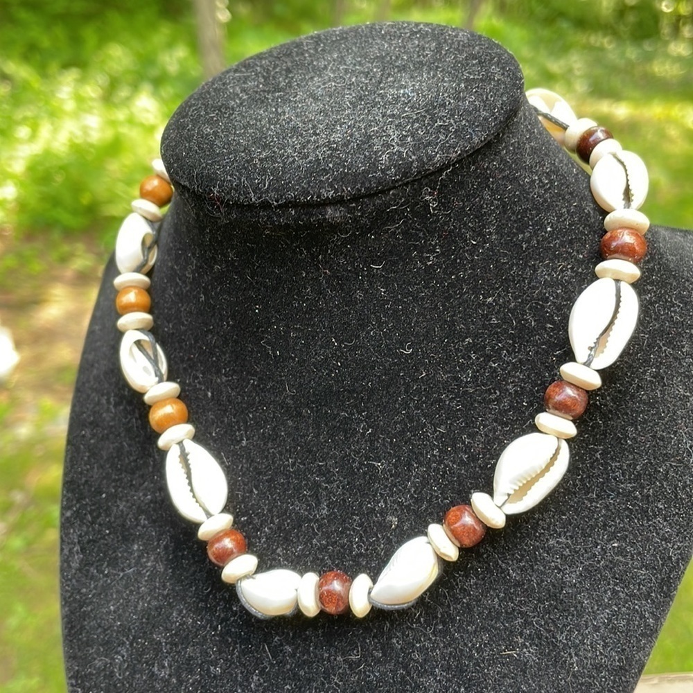 Boho Wooden Shell Beaded Necklace - Picture 5 of 14